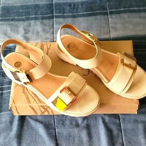 Woman sandals